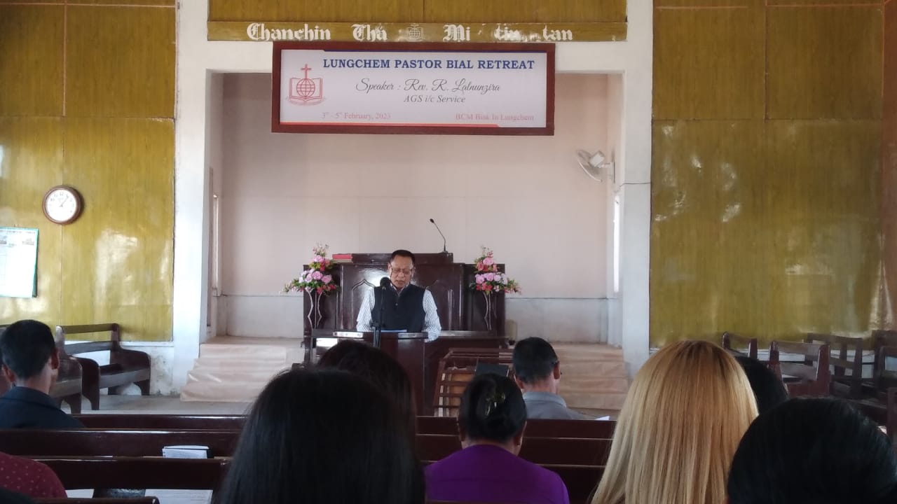 Lungchem Pastor Bial ah Kohhran Hruaitu Seminar neih a ni.