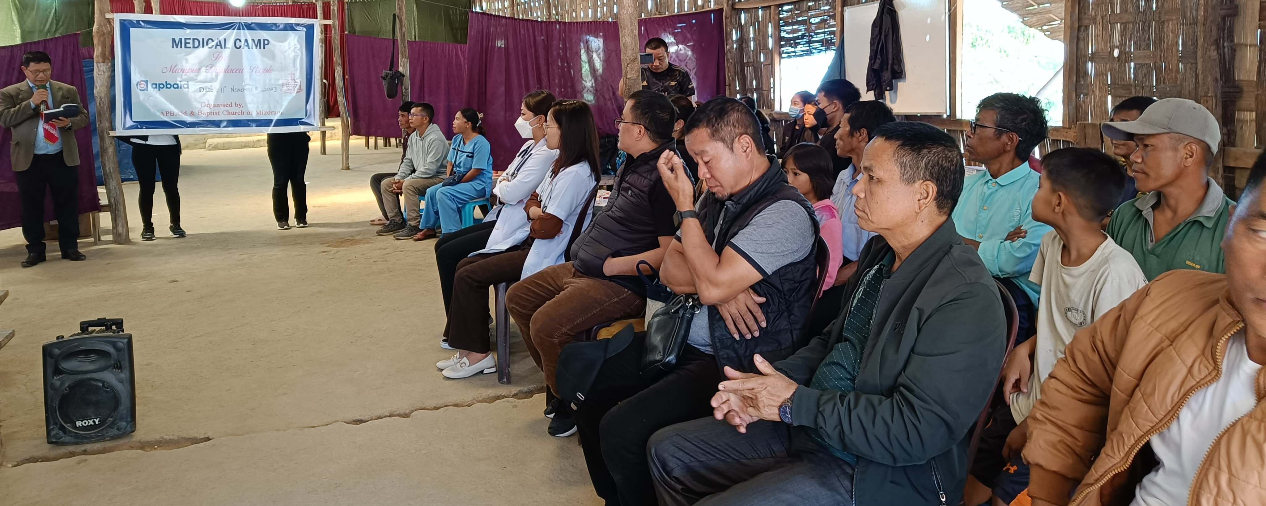 Thaizawl Refugee Camp-ah Medical Camp neih ani.