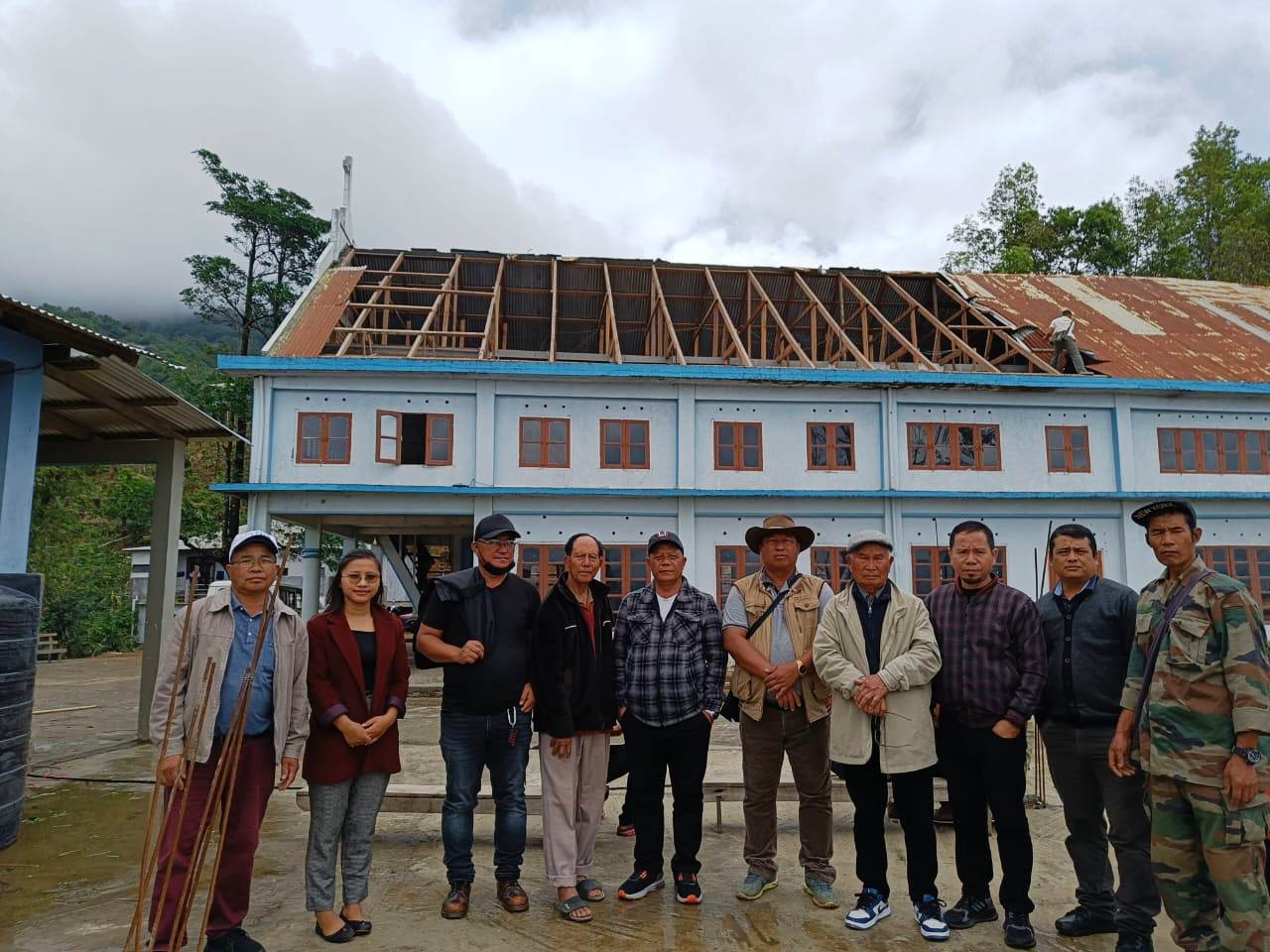 R&D hotuten Thaizawl leh Bualte Biak In, thli tleh-in a tih chhiat an tlawh.