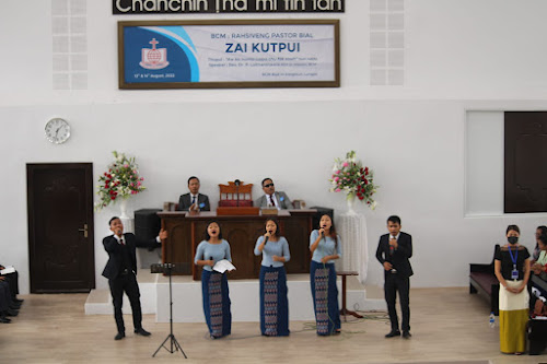 Rahsiveng Pastor Bial in Zai kutpui an hmang.